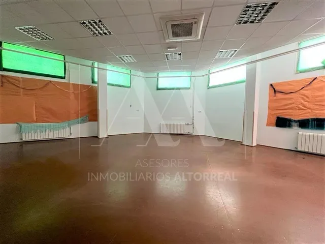 SE VENDE NEGOCIO EN MONTEPRINCIPE — 17