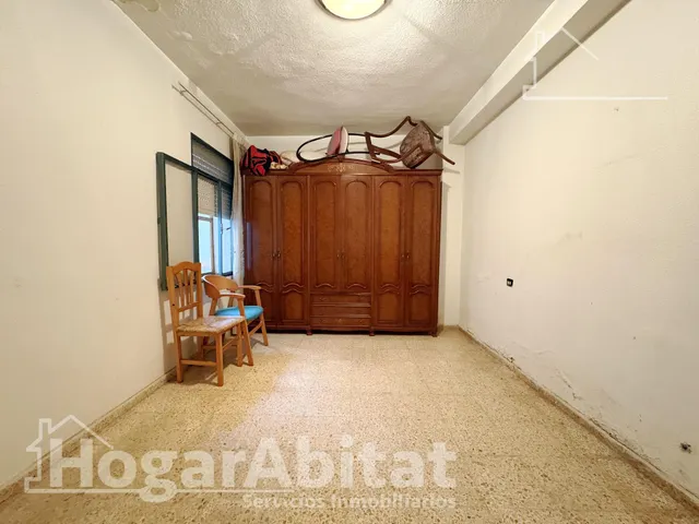 AMPLIA CASA PARA REFORMAR CON GARAJE Y TERRAZA EN EL CENTRO — 20