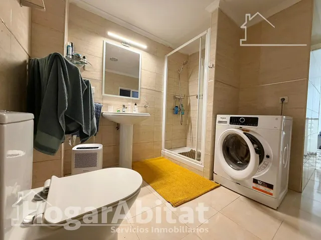 ¡UBICACIÓN IDEAL! BAJO ACOGEDOR Y LUMINOSO CON TERRAZA Y TRASTERO — 24
