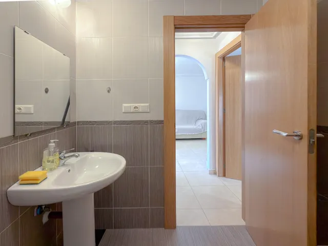 Playa de los Locos! Fantástico apartamento (Año 2010) con licencia turística, todo exterior, y a solo 250 mts de la playa de los locos — 13