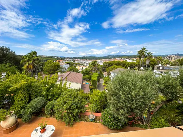 Villa con magníficas vistas. - foto 2