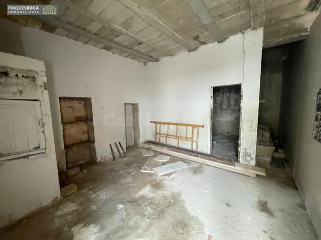 CASA DE 4 habitaciones, 1 WC, GARAJE PARA 2 COTXES Y TERRAZA - foto 3
