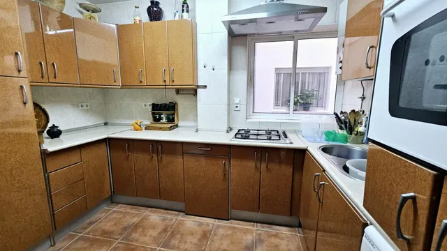 Magnifico piso en edificio en primera linea de playa en Estepona pueblo — 13