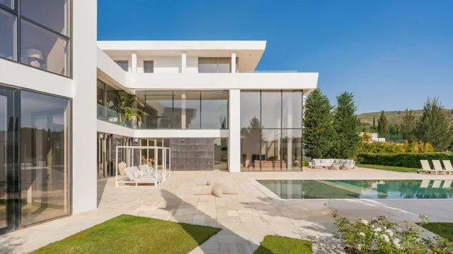 Chalet 6 habitaciones 722m² en venta - Costa del Sol — 6