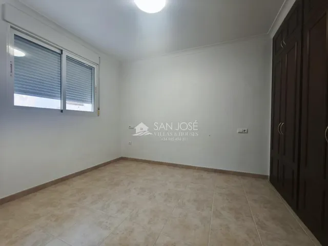 Venta de casa reformada en el barrio de la coca, Aspe — 8