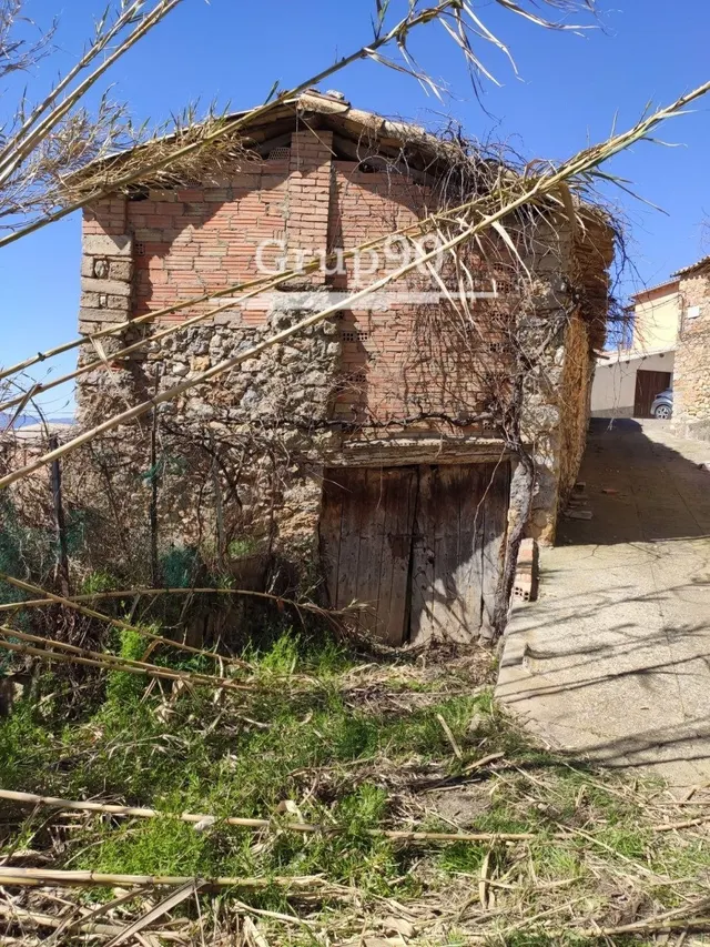 CASA DE PUEBLO EN PESSONADA — 12