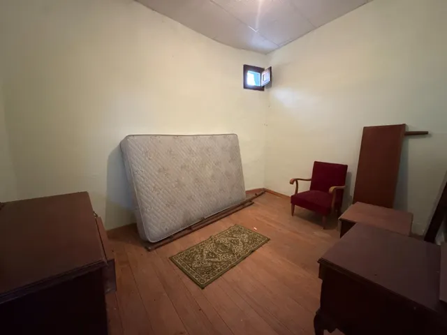 SE VENDE CASA CON PARCELA EN SANDIAS. — 25