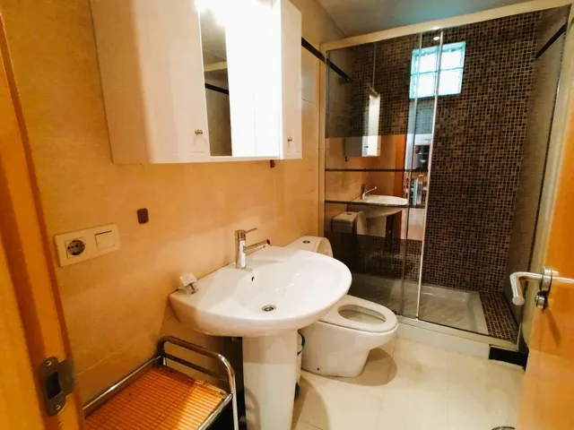 Piso 2 habitaciones 70m² en alquiler - Paseo del salon — 7