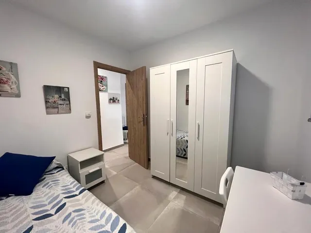 habitación VERDE DISPONIBLE — 10