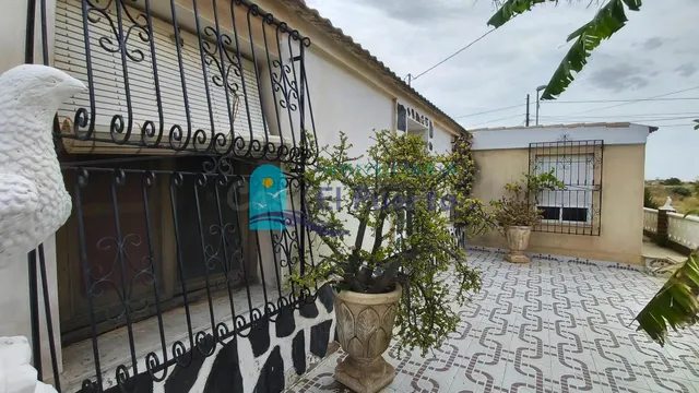 CASA DE CAMPO CON MÁS DE 4.500 m2 DE TERRENO EN LAS PALAS -  - foto 2