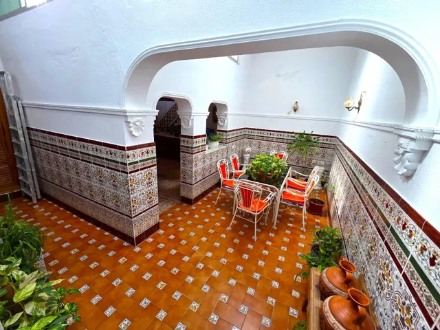 GRAN CASA DE TRES PLANTAS, 5 DORMITORIOS, TERRAZAS Y GARAJE EN CHICLANA DE LA FRONTERA — 17