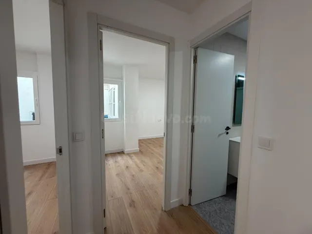 Apartamento con terraza, Alicante, Torrevieja, Playa del Acequión. 3 habitaciones, 108 m2, 90 metros al mar — 22