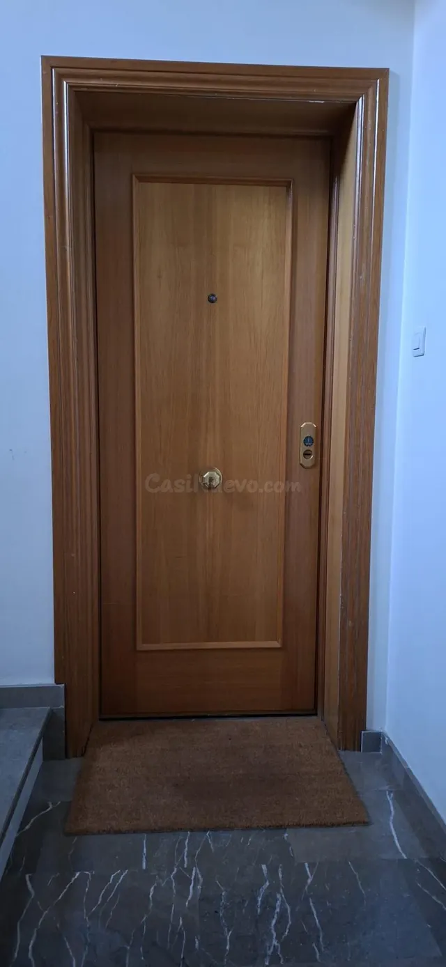Piso en alquiler en zona Genil – Tranquilidad y buena ubicac - foto 3