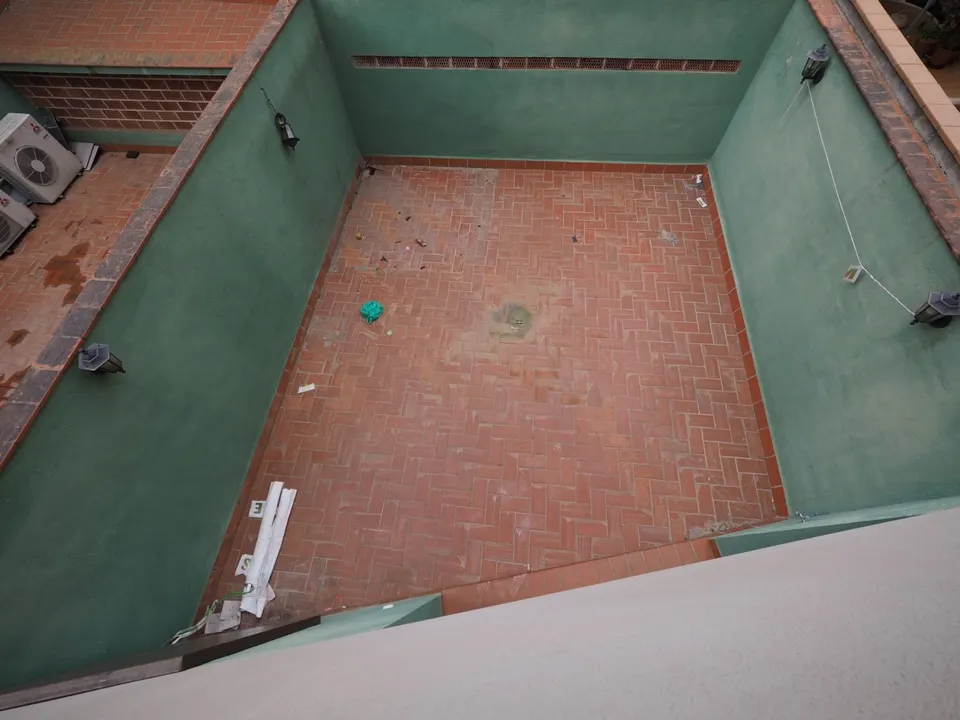 SE VENDE PISO SEMI-NUEVO EN SABADELL, ZONA LA CREU DE BARBERA