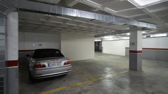 Garajes en venta en avd. Ronda — 4