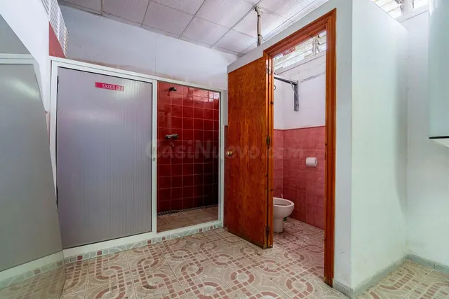 Local comercial 300m² en venta - Ejido sur — 16