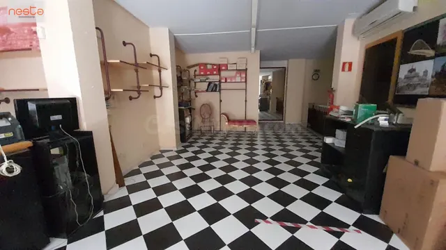 Local comercial 215m² en venta - Corredera - foto 4