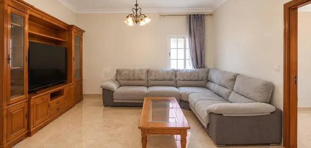 AMPLITUD Y COMODIDAD EN PLENO CENTRO DE LA LÍNEA, JUNTO A LA VELADA — 5