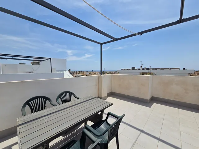 CASA ADOSADA ESTILO MODERNO EN LA MEJOR ZONA DE PUNTA PRIMA — 7