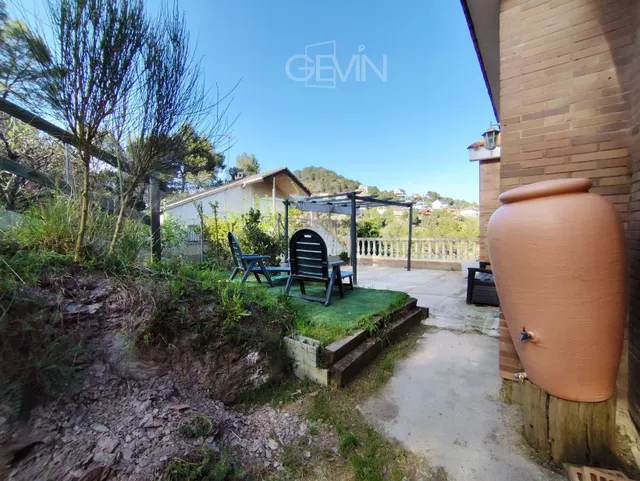 Casa unifamiliar en venta en Sentmenat — 50