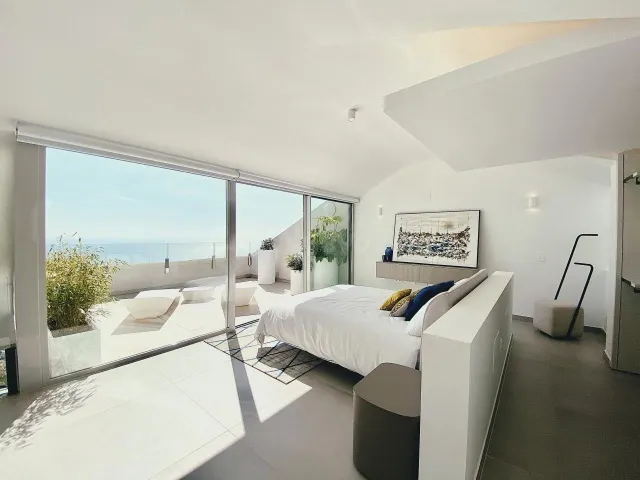 Ático dúplex de 3 dormitorios y 2 baños en zona Estupa de Be - foto 5