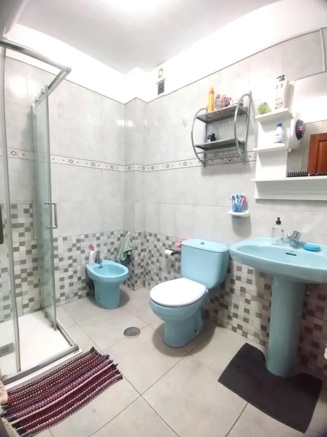 LAS ROSAS – ARONA. PISO DE 3 habitaciones, balcon, 2 baños, CON GARAJE. Entrada para comprar 18.000. hipoteca mes: 890€ mes. Si se cumplen los requisitos. Admite otras formas de pago. — 9