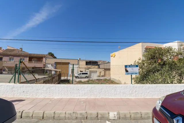 TERRENO URBANO EN RIOJA — 7