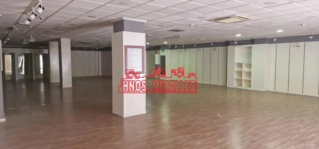 ¡¡MAGNIFICO LOCAL, AMPLIO Y DIAFANO EN ZONA CONCURRIDA DE ELCHE!! — 3