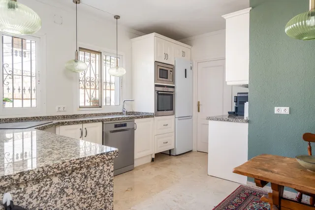 Chalet 4 habitaciones 319m² en venta - Centro — 23
