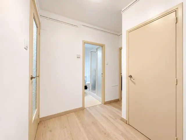 Piso de 150 m2 construidos con 5 habitaciones y parking – Tarragona — 34