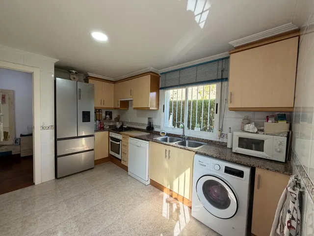 Chalet pareado seminuevo en zona de maravisa de la Pobla de Vallbona — 13