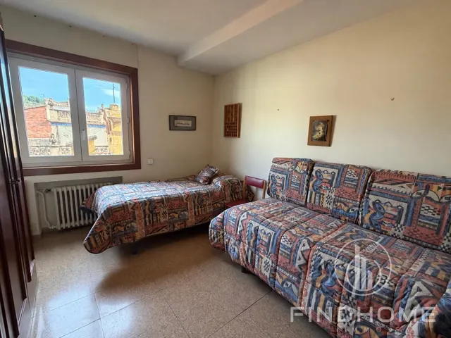 Piso 3 habitaciones 170m² en venta - Centre - plaça clarà — 24