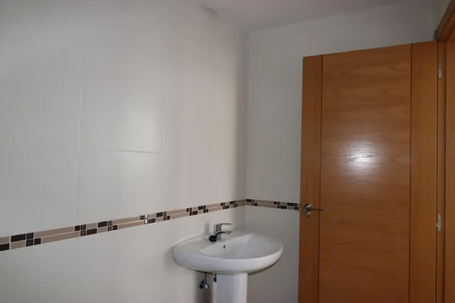 EXCLUSIVO LOCAL EN AVENIDA DE RONDA — 10