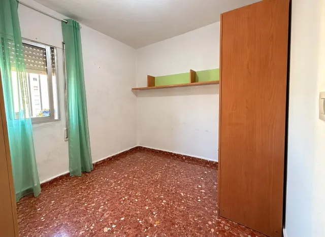 Luminoso piso con ascensor y 3 dormitorios — 7