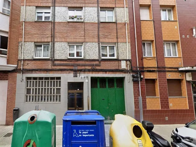 Venta de Piso en Calle Eulalia Alvarez Gijón (Asturias) - foto 2