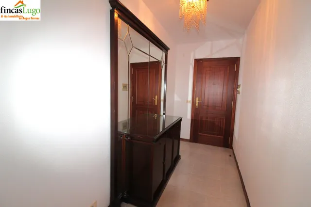 PISO DE 4 DORMITORIOS CERCA DEL CENTRO — 32