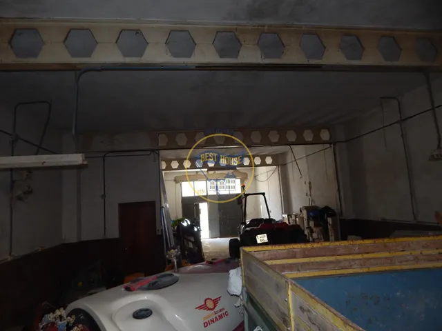OPORTUNIDAD AMPLIA CASA CON LOCAL EN AIELO DE MALFERIT — 11