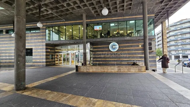 Local comercial 45m² en venta - Oviedo - foto 4