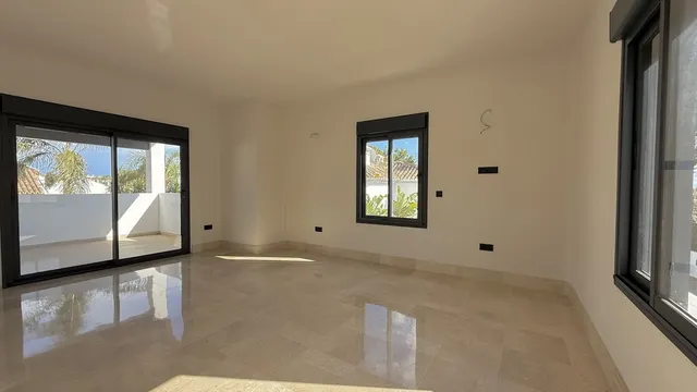 Chalet 5 habitaciones 360m² en venta - Marbella — 23