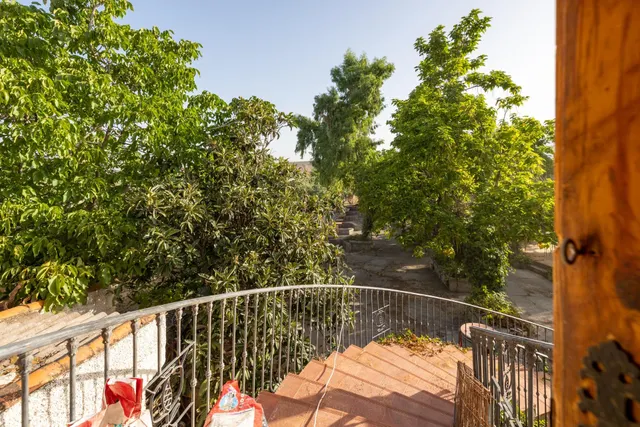 Terreno urbanizable, actualmente hay un restaurante. — 47