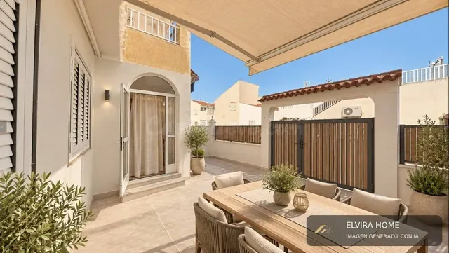 PLANTA BAJA CON PATIO Y APARCAMIENTO PRIVADO A 150 METROS DE