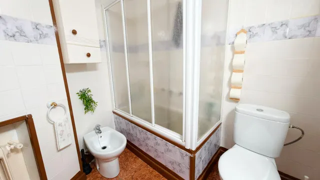 ¡¡ GRAN OPORTUNIDAD EN MEDINA AZAHARA !! PISO EXTERIOR DE TRES DORMITORIOS, 95 M2 Y ASCENSOR — 12