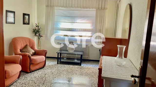 Amplio piso con Patio — 25