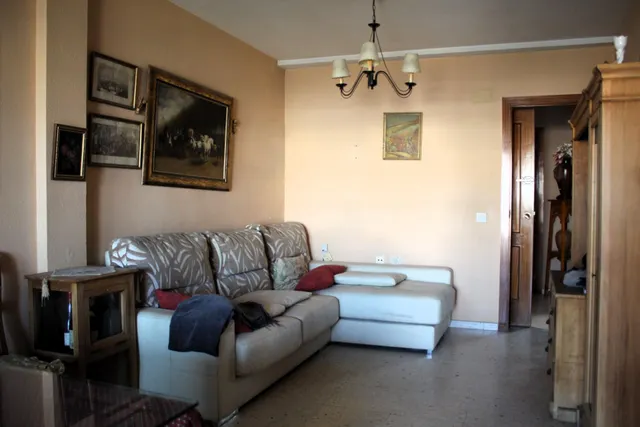 ¡amplitud, luz y precio en villarrubia! | 110.000 € — 7