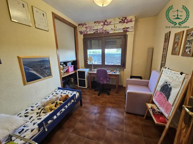 Chalet independiente con parcela de 1.000 m2 y piscina privada. — 15