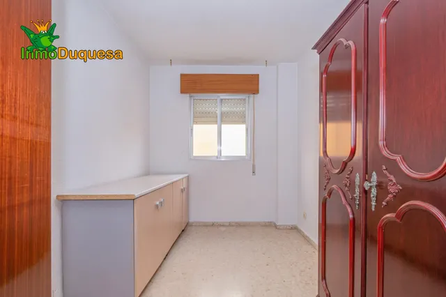 Casa de 7 dormitorios en La Zubia. (Con patio de 16 m2). — 12
