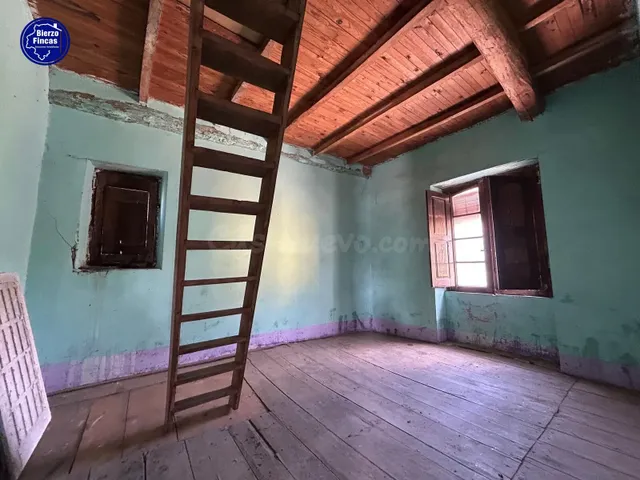 SE VENDE CASA CON PARCELA EN HERVEDEDO - foto 4