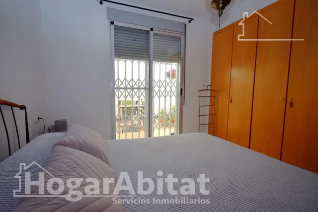 MUY AMPLIO CON TERRAZA, GARAJE Y TRASTERO — 16
