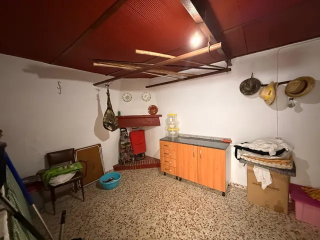 Casa de esquina de dos plantas en el Barrio de La Verbena – Villaviciosa de Córdoba — 20