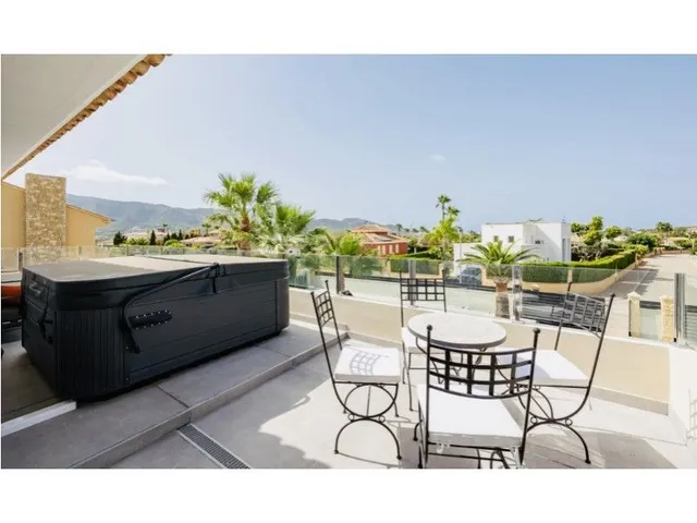 Villa 4 habitaciones 350m² en venta - Pueblo — 49